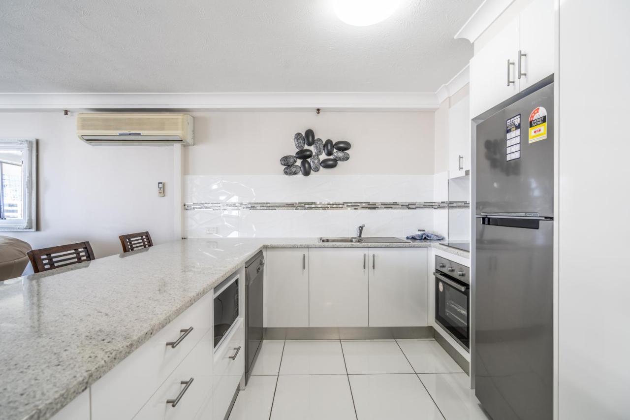 Biarritz Apartments Голд-Кост Экстерьер фото